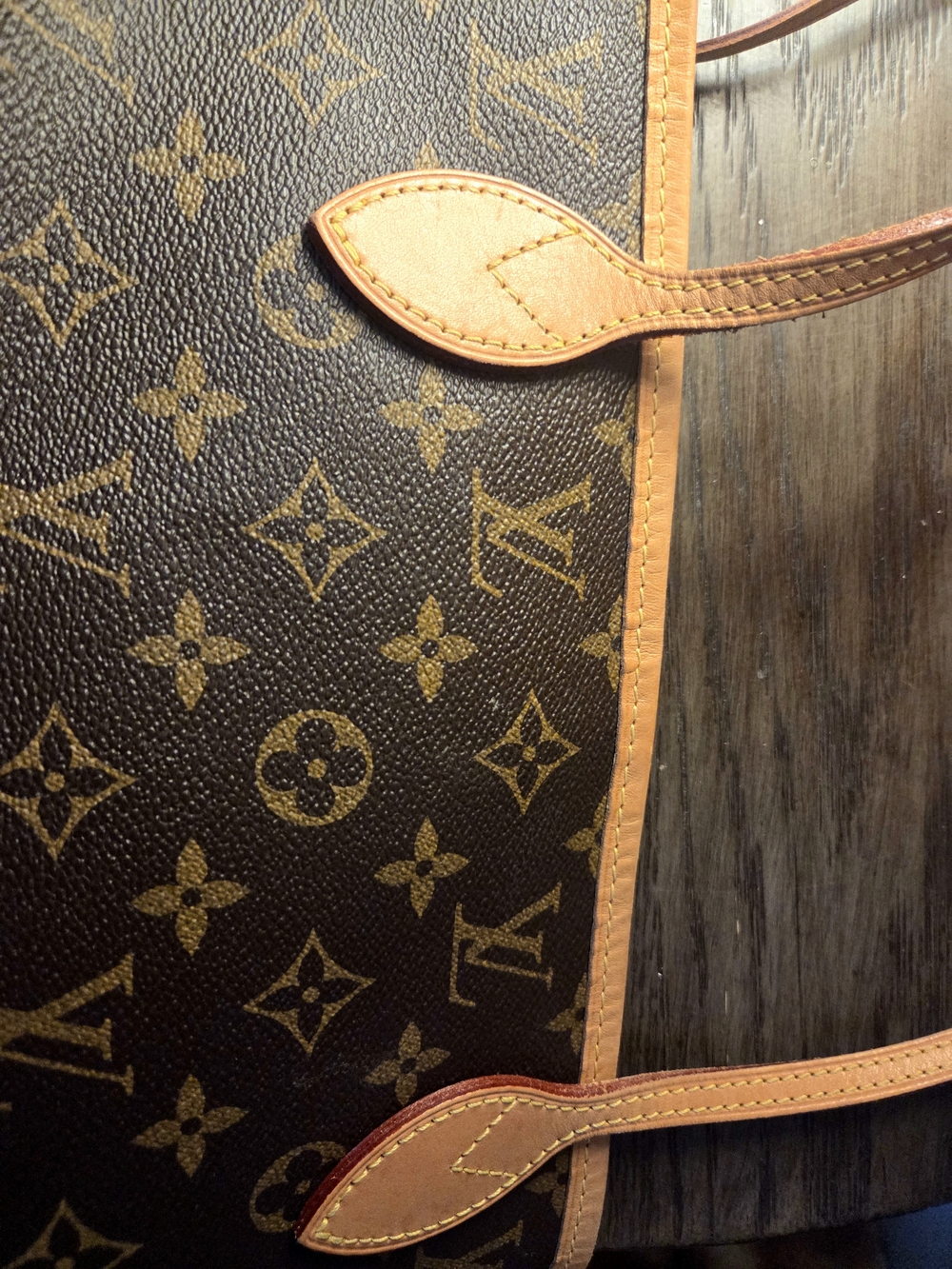 Louis Vuitton Monogram Canvas Tote in Brown with Tan Trim - Picture 2 of 16